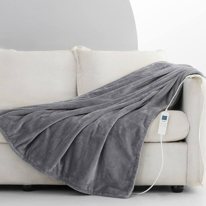 couverture chauffante sur un canapé